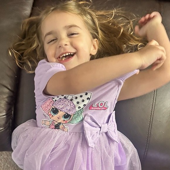 Welcome to Kikiscloset1111💜 Meet your Posher, Carol - Picture 4 of 15